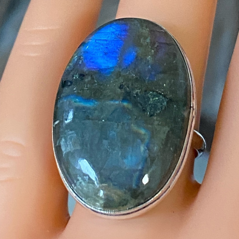 Size 7.5 Handmade Fiery Labradorite 925 Sterling Silver Large Oval Ring